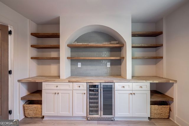 1131 HOLLOW CREEK Lane, Watkinsville, GA 30677