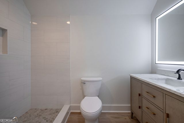 1131 HOLLOW CREEK Lane, Watkinsville, GA 30677