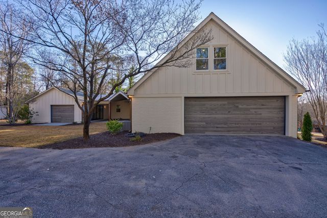 1131 HOLLOW CREEK Lane, Watkinsville, GA 30677