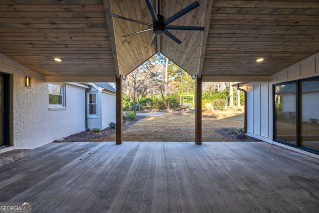 1131 HOLLOW CREEK Lane, Watkinsville, GA 30677