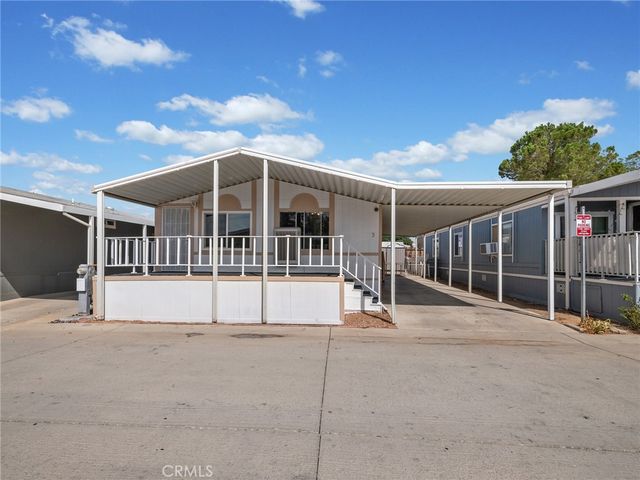 22020 Nisqually Road 3, Apple Valley, CA 92308