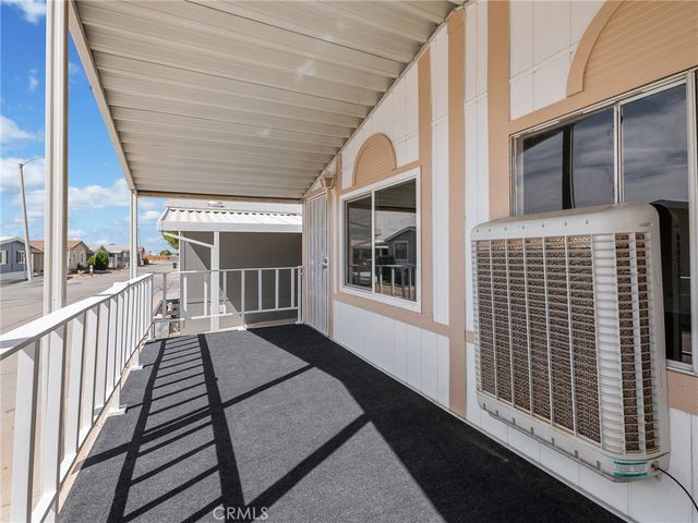 22020 Nisqually Road 3, Apple Valley, CA 92308