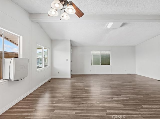 22020 Nisqually Road 3, Apple Valley, CA 92308