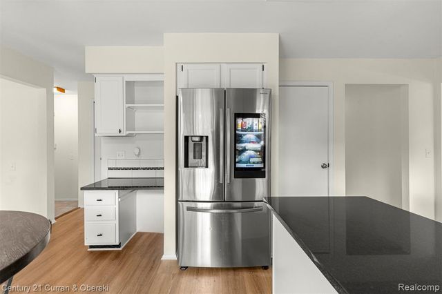 37829 Stableview Drive, Farmington Hills, MI 48335