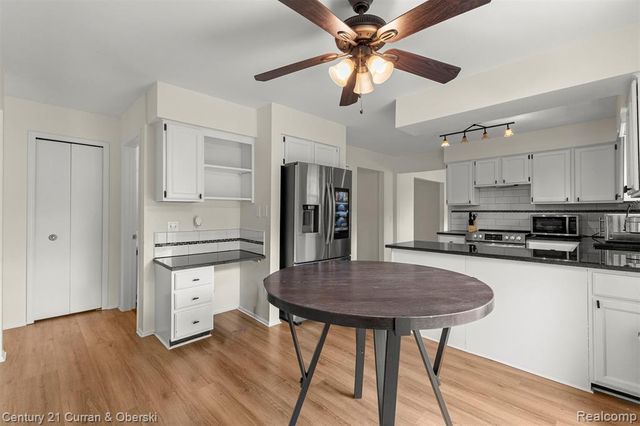 37829 Stableview Drive, Farmington Hills, MI 48335