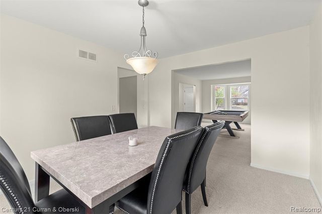 37829 Stableview Drive, Farmington Hills, MI 48335