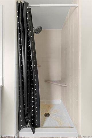 37829 Stableview Drive, Farmington Hills, MI 48335