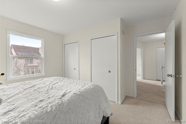 37829 Stableview Drive, Farmington Hills, MI 48335