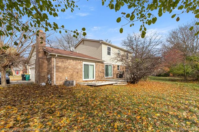 37829 Stableview Drive, Farmington Hills, MI 48335