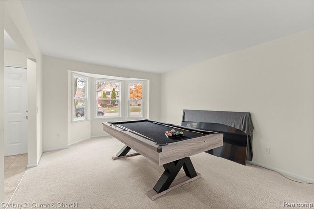 37829 Stableview Drive, Farmington Hills, MI 48335