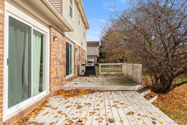 37829 Stableview Drive, Farmington Hills, MI 48335