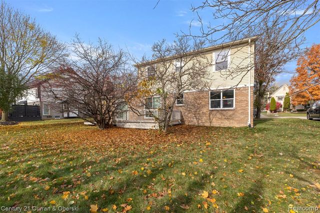 37829 Stableview Drive, Farmington Hills, MI 48335
