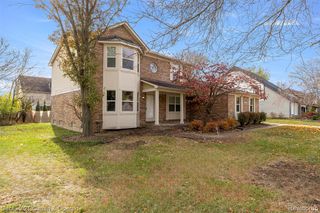 37829 Stableview Drive, Farmington Hills, MI 48335