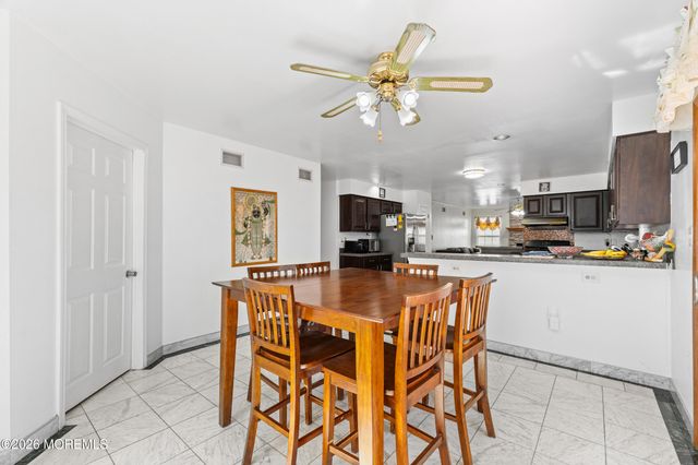 35 Trish Court, Matawan, NJ 07747