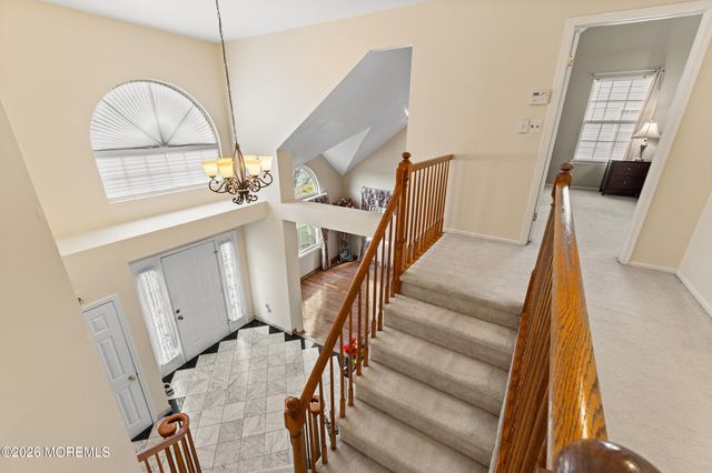 35 Trish Court, Matawan, NJ 07747