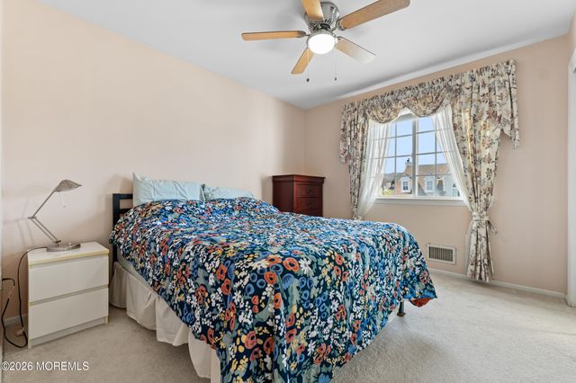 35 Trish Court, Matawan, NJ 07747