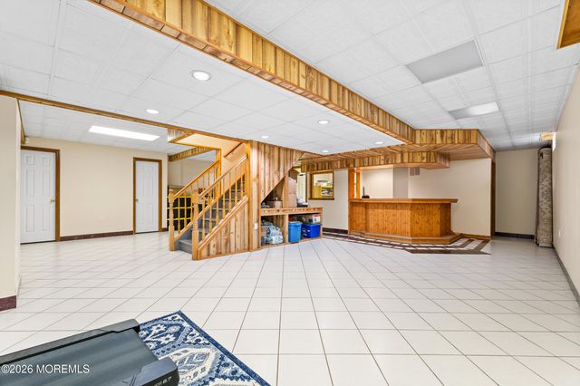 35 Trish Court, Matawan, NJ 07747