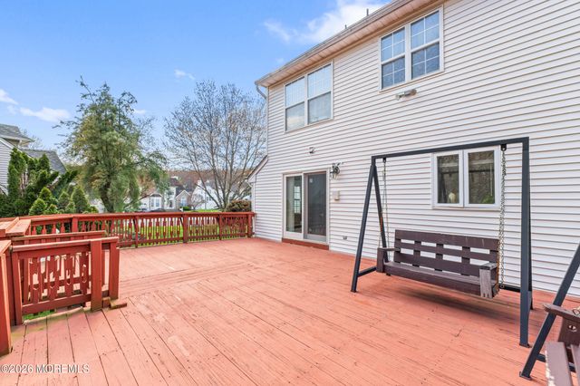 35 Trish Court, Matawan, NJ 07747
