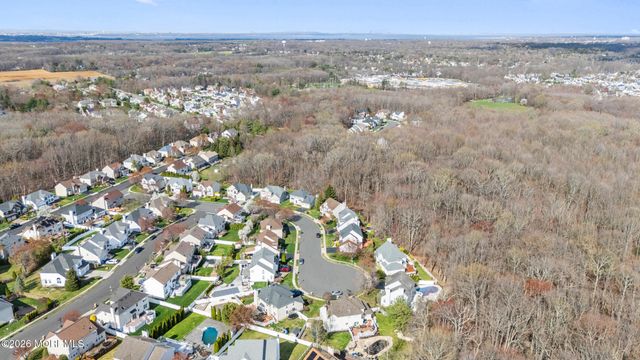 35 Trish Court, Matawan, NJ 07747