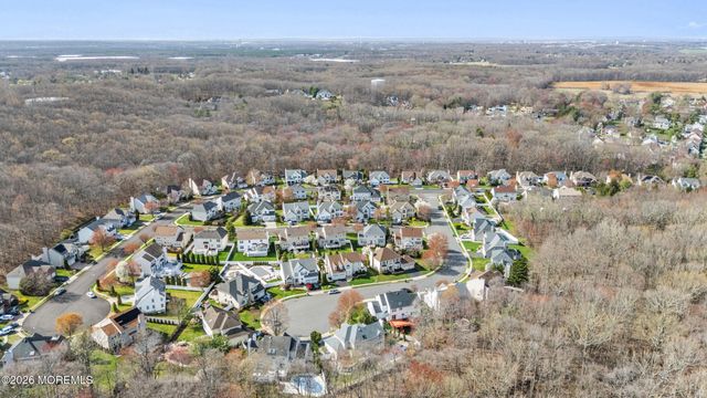 35 Trish Court, Matawan, NJ 07747