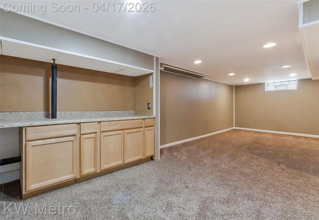 1012 Woodsboro Drive, Royal Oak, MI 48067