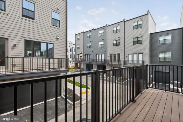 6229 CROSSWIND DR, North Bethesda, MD 20852