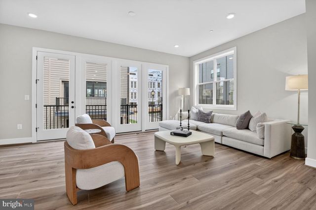 6229 CROSSWIND DR, North Bethesda, MD 20852