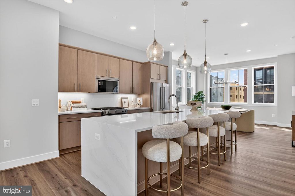 6229 CROSSWIND DR, North Bethesda, MD 20852