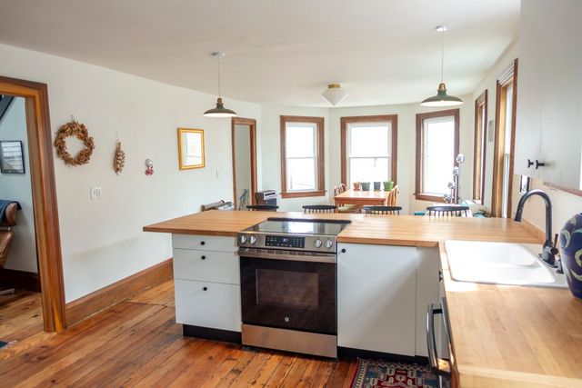 30 Royal Street, Providence, RI 02906