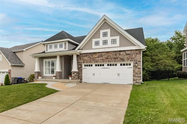 110 Sunset Villa Court, O'fallon, MO 63366