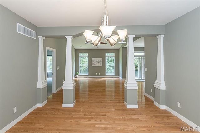 110 Sunset Villa Court, O'fallon, MO 63366