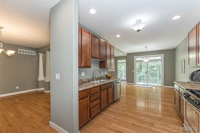 110 Sunset Villa Court, O'fallon, MO 63366