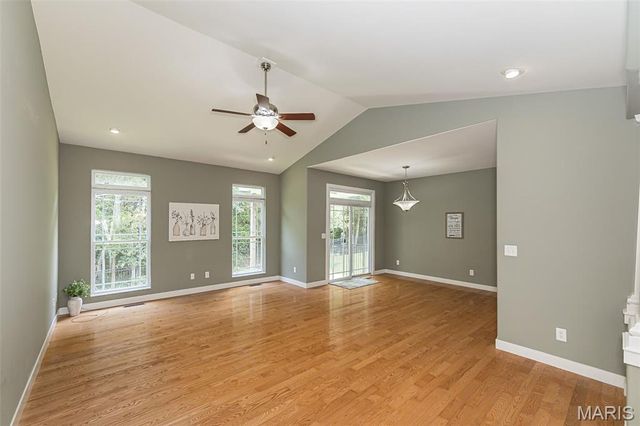 110 Sunset Villa Court, O'fallon, MO 63366