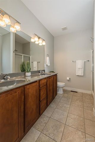 110 Sunset Villa Court, O'fallon, MO 63366