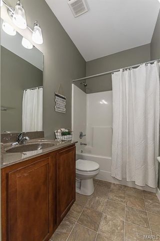 110 Sunset Villa Court, O'fallon, MO 63366