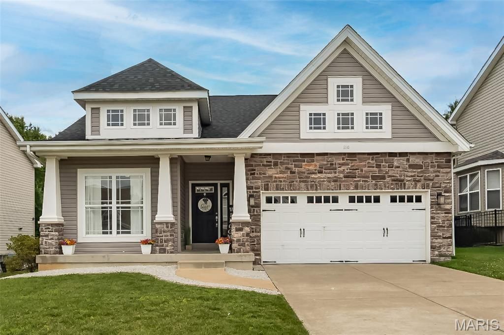 110 Sunset Villa Court, O'fallon, MO 63366