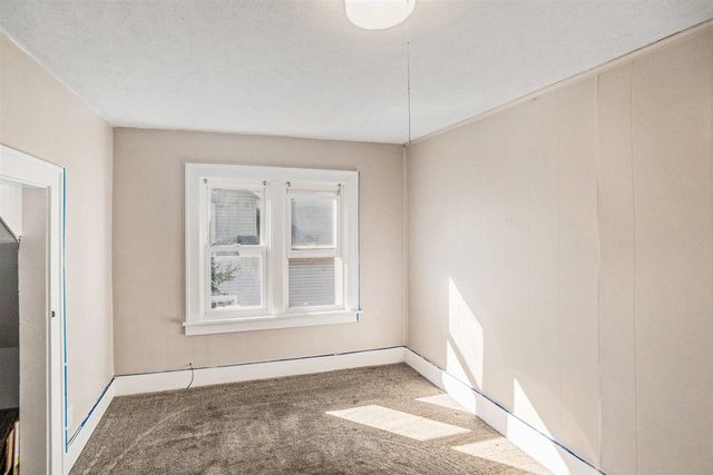 905 W Forest Avenue, Muskegon, MI 49441