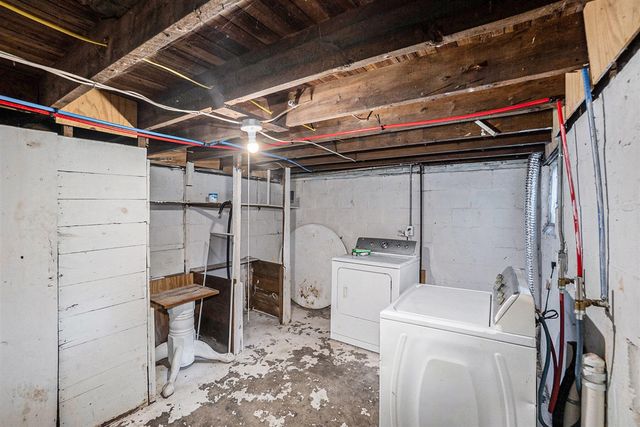 905 W Forest Avenue, Muskegon, MI 49441