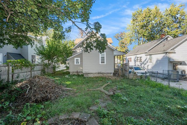 905 W Forest Avenue, Muskegon, MI 49441