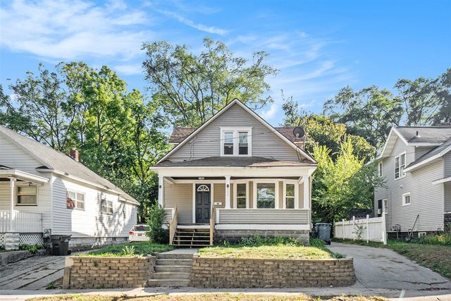 905 W Forest Avenue, Muskegon, MI 49441