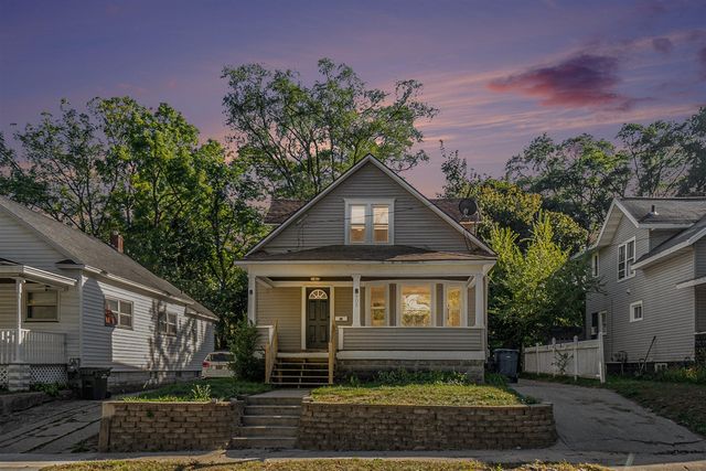 905 W Forest Avenue, Muskegon, MI 49441