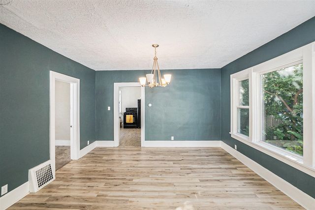 905 W Forest Avenue, Muskegon, MI 49441