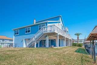 976 Bonita Street, Bayou Vista, TX 77563