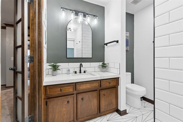 7616 Wegner Way, Oklahoma City, OK 73162