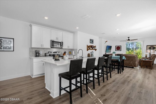 140 Lost Ball Drive, Daytona Beach, FL 32124