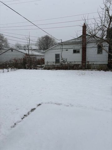 22806 Shakespeare Avenue, Eastpointe, MI 48021