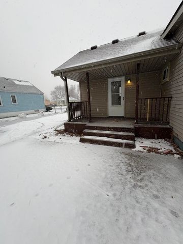 22806 Shakespeare Avenue, Eastpointe, MI 48021