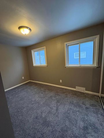 22806 Shakespeare Avenue, Eastpointe, MI 48021