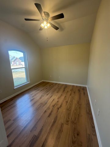 174 Blue Ridge Dr, Gray, LA 70359