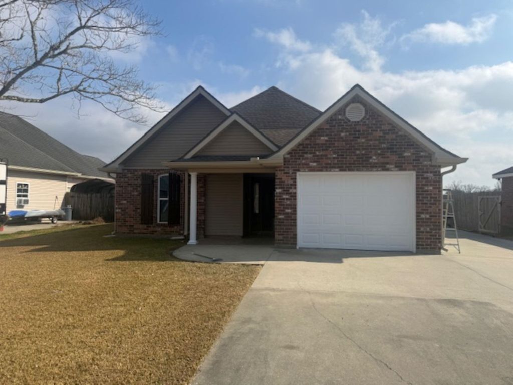 174 Blue Ridge Dr, Gray, LA 70359